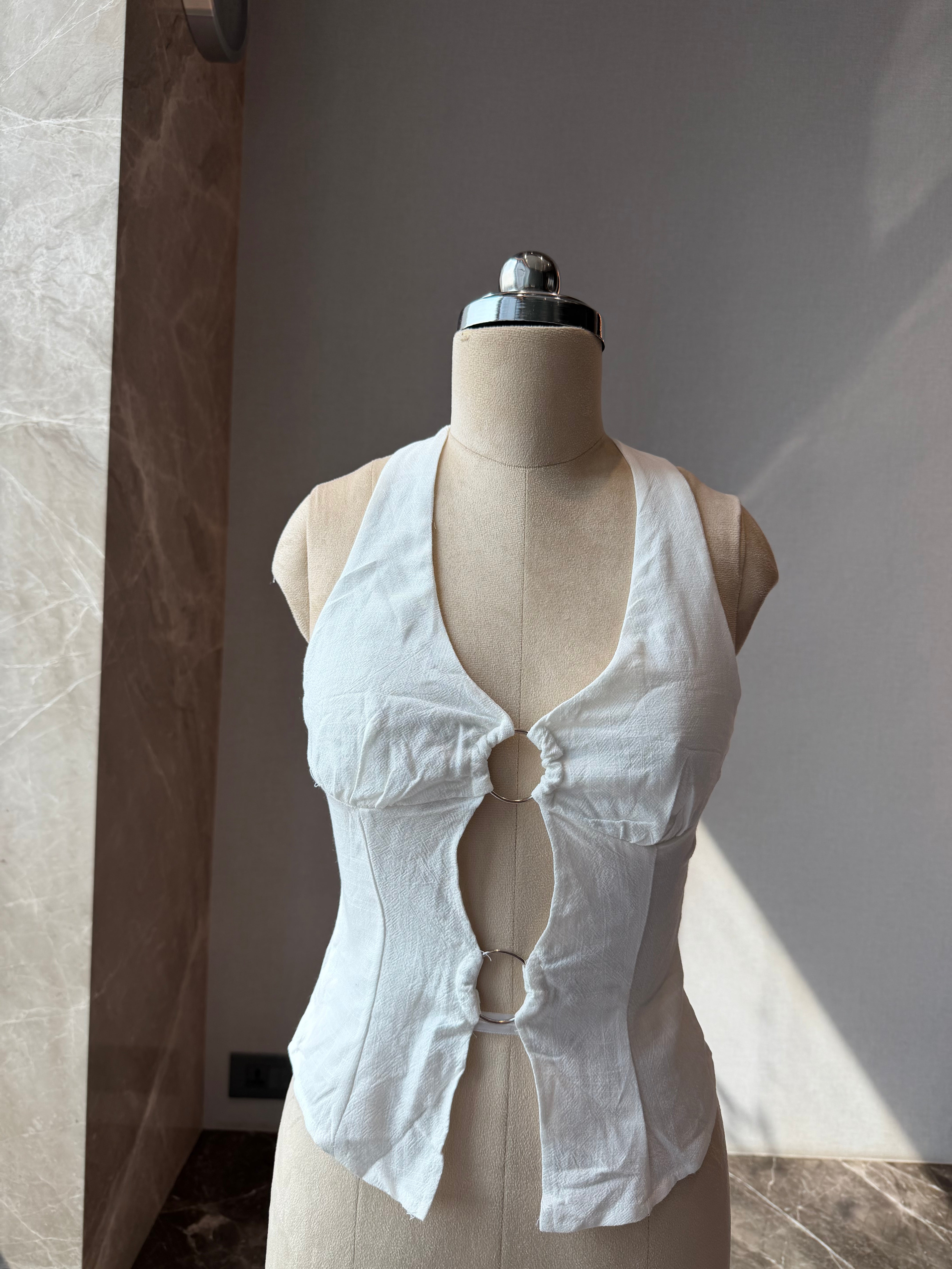 White ring halter top